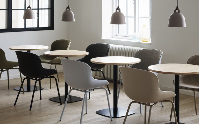 Normann Copenhagen Hyg Chair Steel Sand spisestol stol