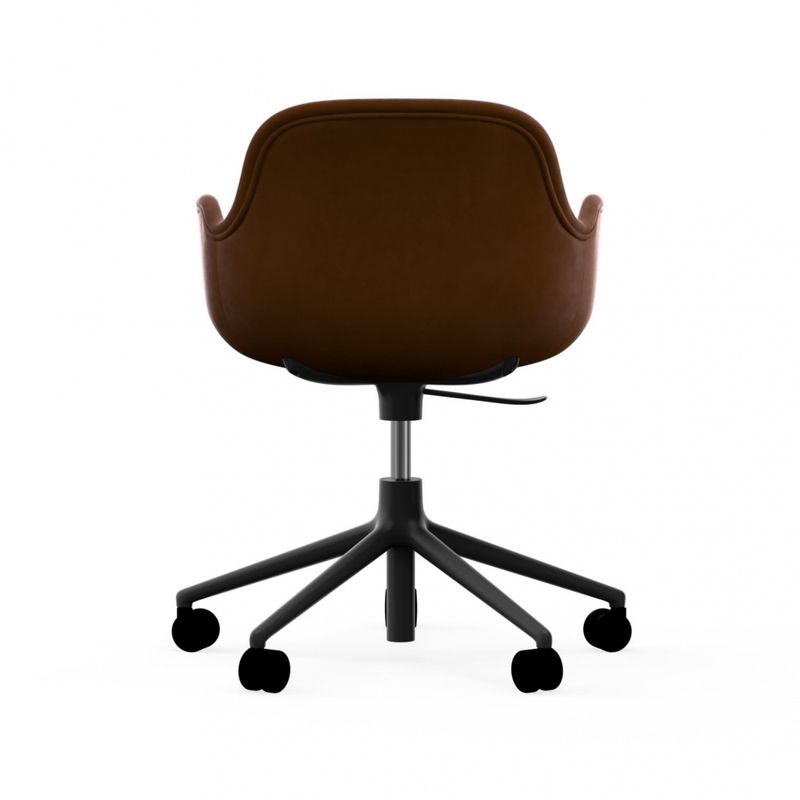 Normann Cph Form Swivel Armchair, Cognac skinn 