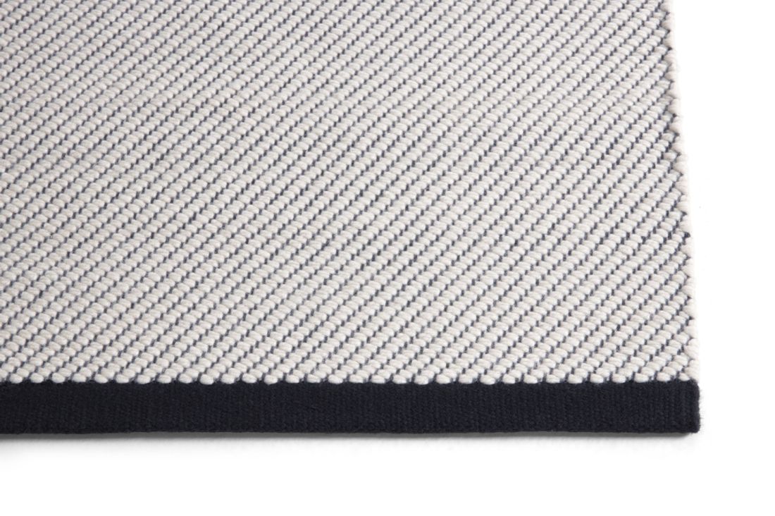 HAY Bias Rug Tint 200 x 300 cm Black Tint, Svart Teppe