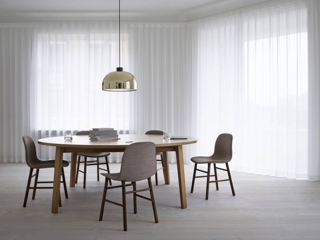 Normann Copenhagen Slice Dining Table Vol.2 Ø 200 cm Oak, Eik