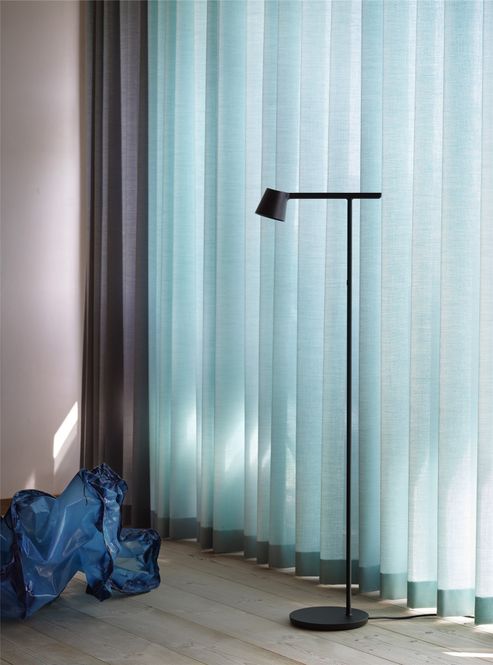 Hovedbilde Muuto Tip Floor Lamp Black ...