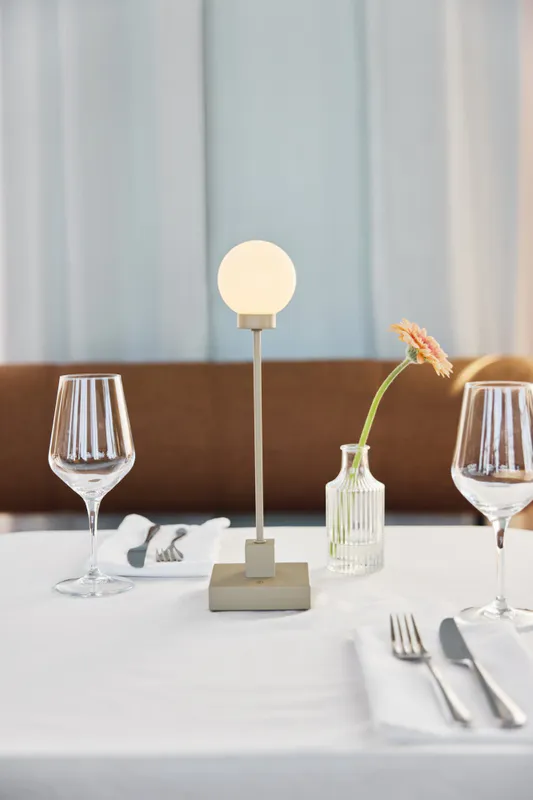 Northern Snowball Portable table lamp, Grey beige