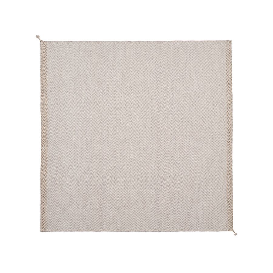 Muuto Ply Rug 240 x 240 Light Rose Teppe Lyserosa