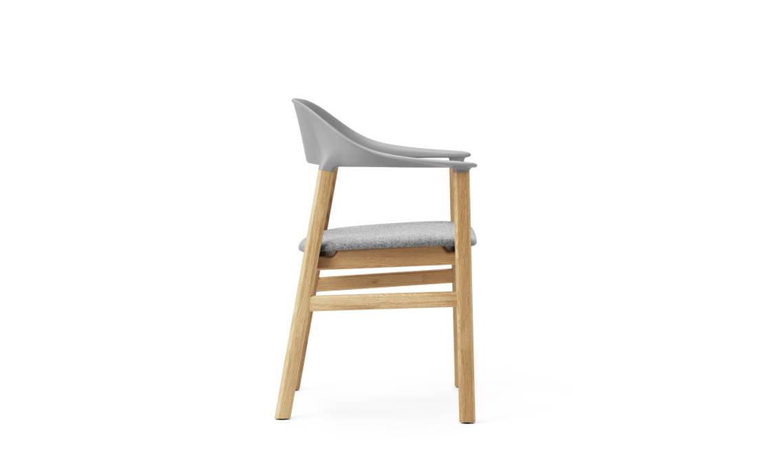 Normann Copenhagen Herit Armchair, Polstret Synergy Grey Oak Sto