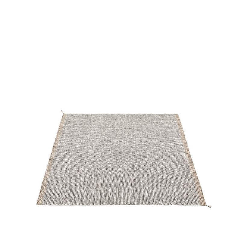 Muuto Ply Rug 240 x 240 Black White Teppe Svart Hvit